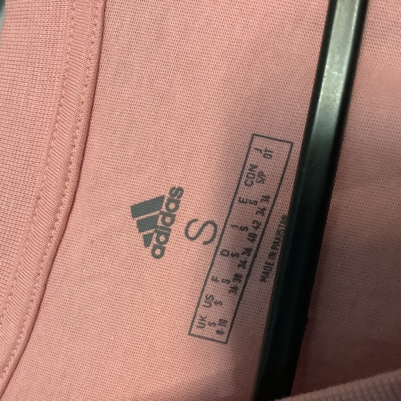 Adidas Cropped Round Neck T Shirt - Size S (8-10) - Pink & White - P2P 18” - Picture 8 of 8